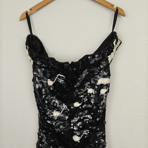 Vintage 1980s Black White Piano Keys Off Shoulder Sequin Beaded Mini Dress SM - Picture 16 of 16